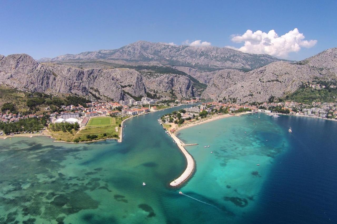 Apartments By The Sea Omis - 15485 Ngoại thất bức ảnh